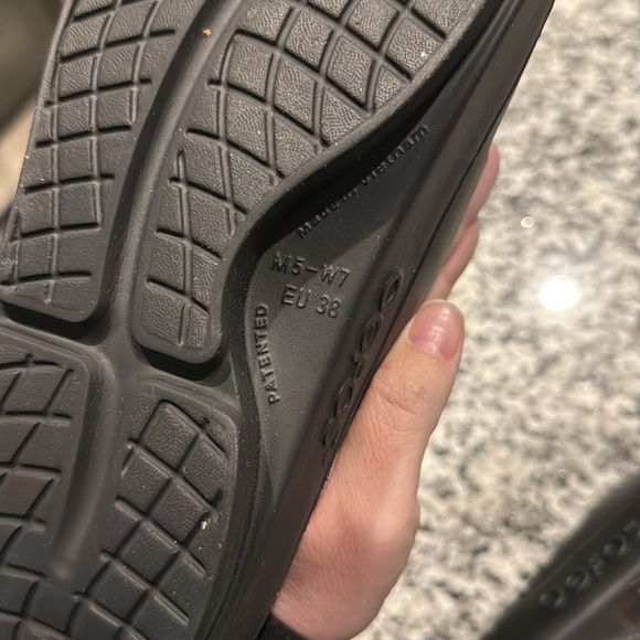 Oofos Ooahh Black Recovery Comfort
Sport Slide Sandals Shoes Women’s sz 7 - Picture 8 of 8